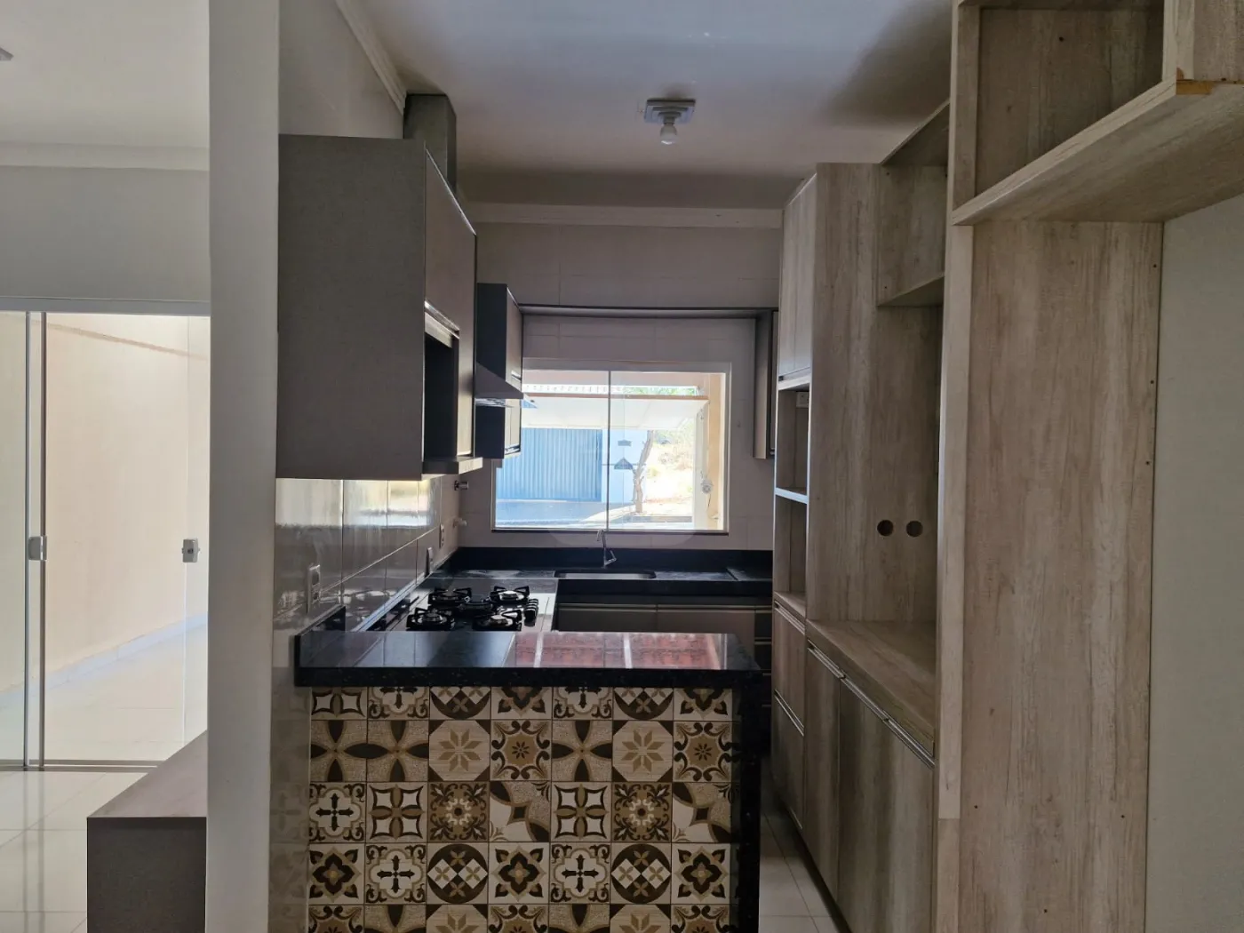 Alugar Casa / Padrão em Uberlândia R$ 2.100,00 - Foto 5