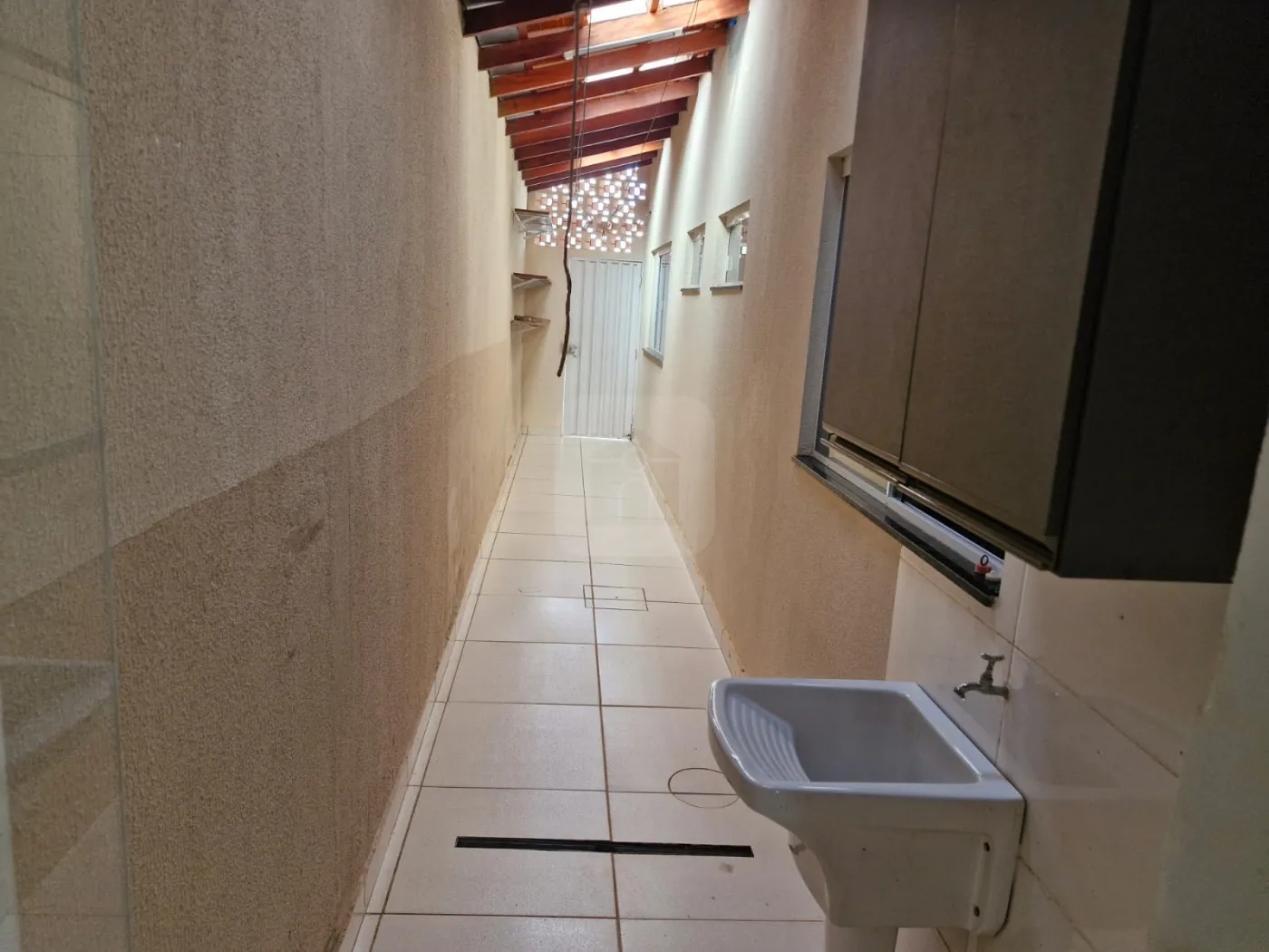 Alugar Casa / Padrão em Uberlândia R$ 2.100,00 - Foto 12