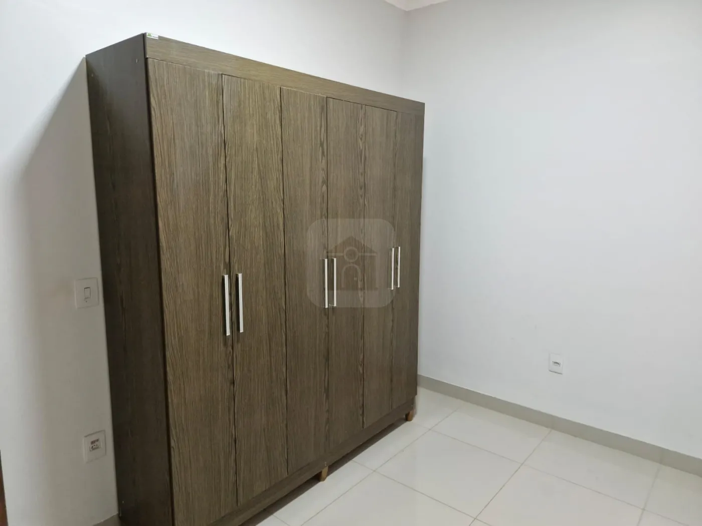 Alugar Casa / Padrão em Uberlândia R$ 2.100,00 - Foto 6
