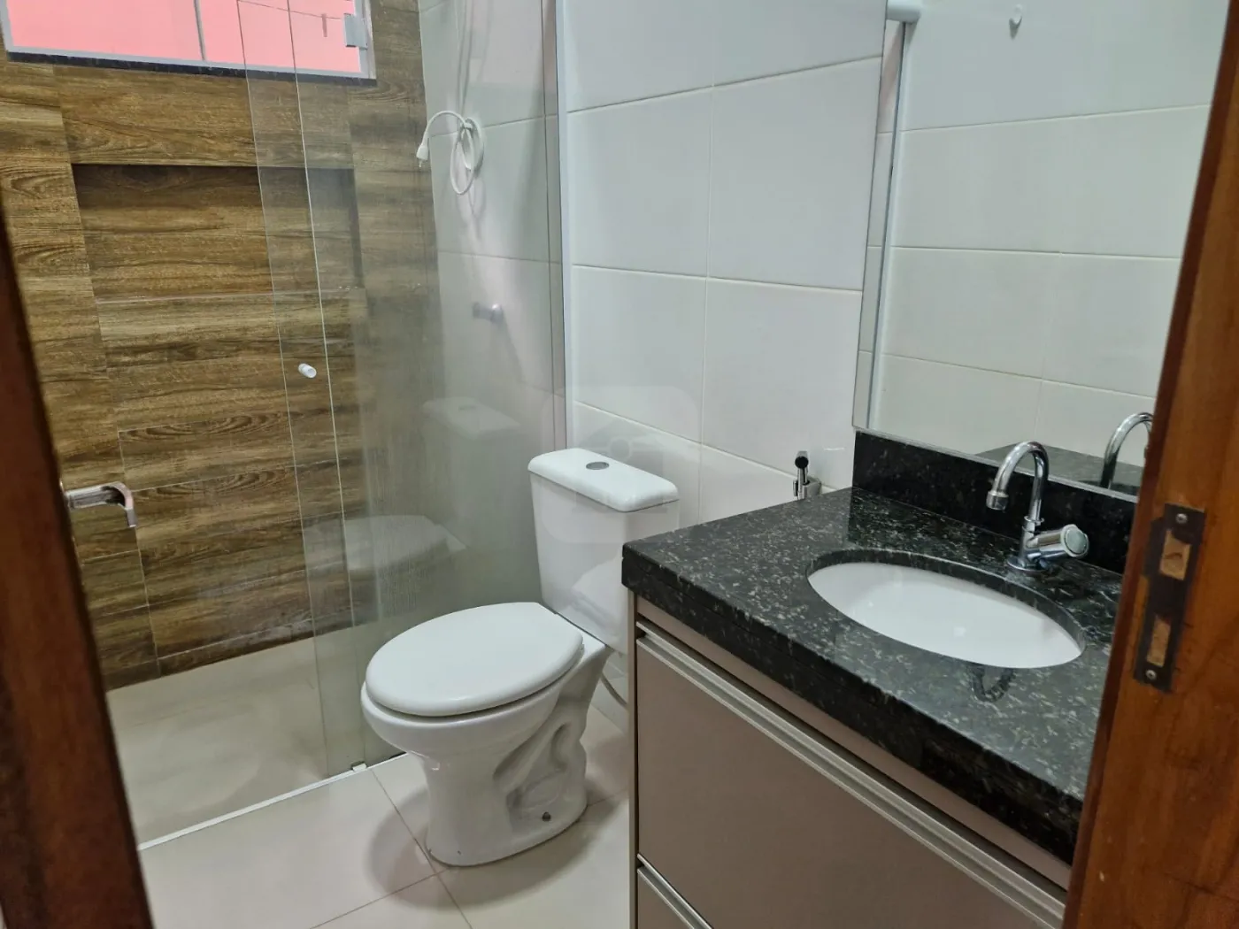 Alugar Casa / Padrão em Uberlândia R$ 2.100,00 - Foto 11