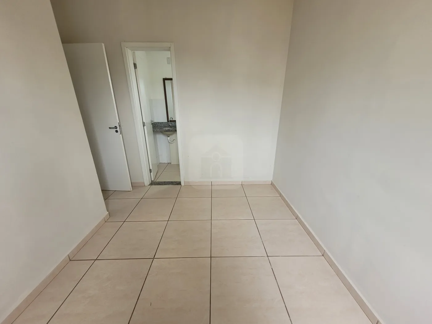 Alugar Apartamento / Padrão em Uberlândia R$ 1.000,00 - Foto 11