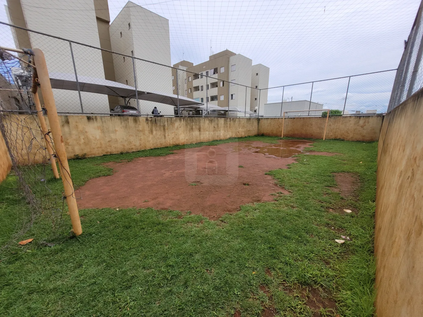 Alugar Apartamento / Padrão em Uberlândia R$ 1.000,00 - Foto 21