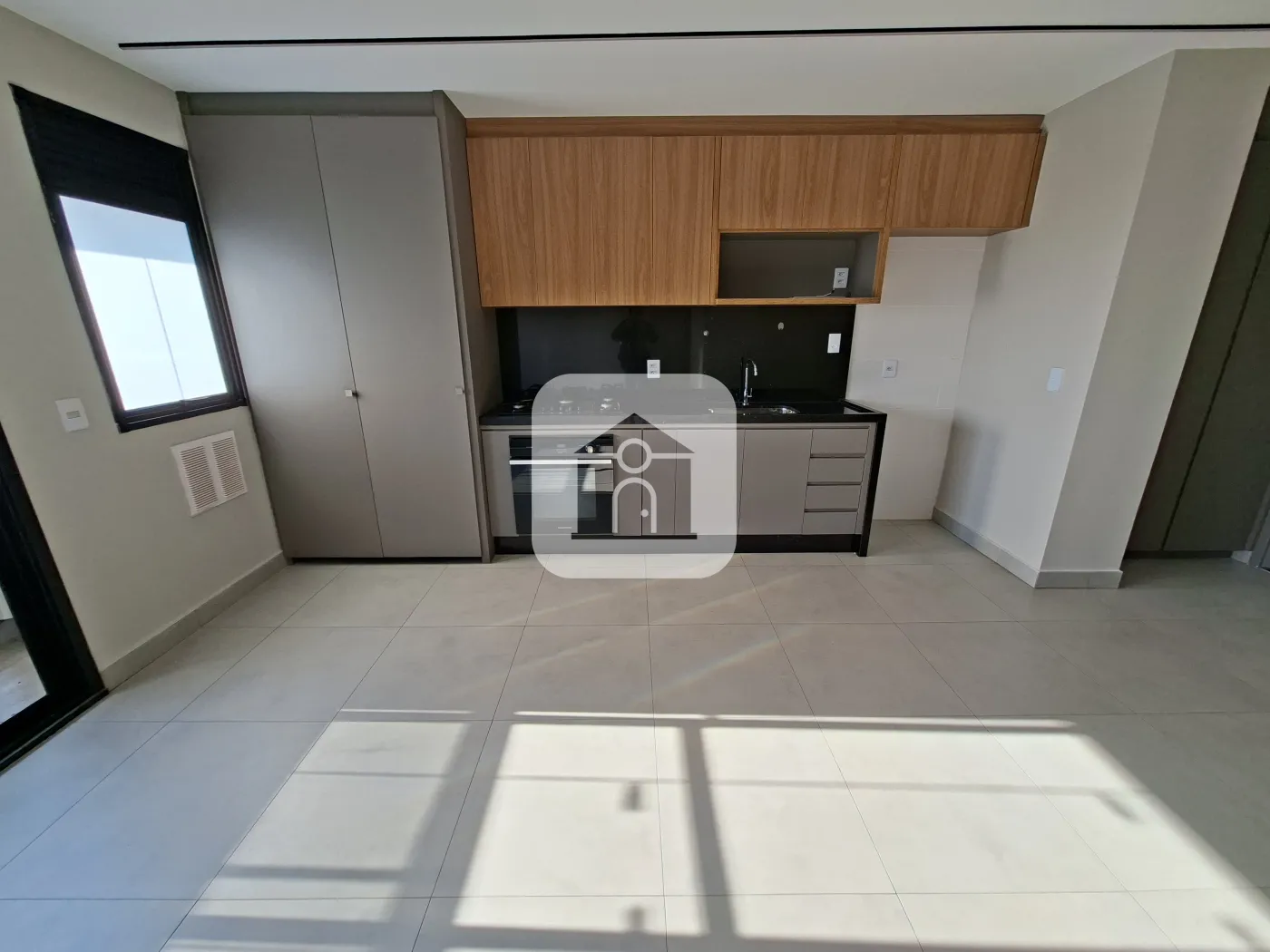 Alugar Apartamento / Padrão em Uberlândia R$ 3.600,00 - Foto 6