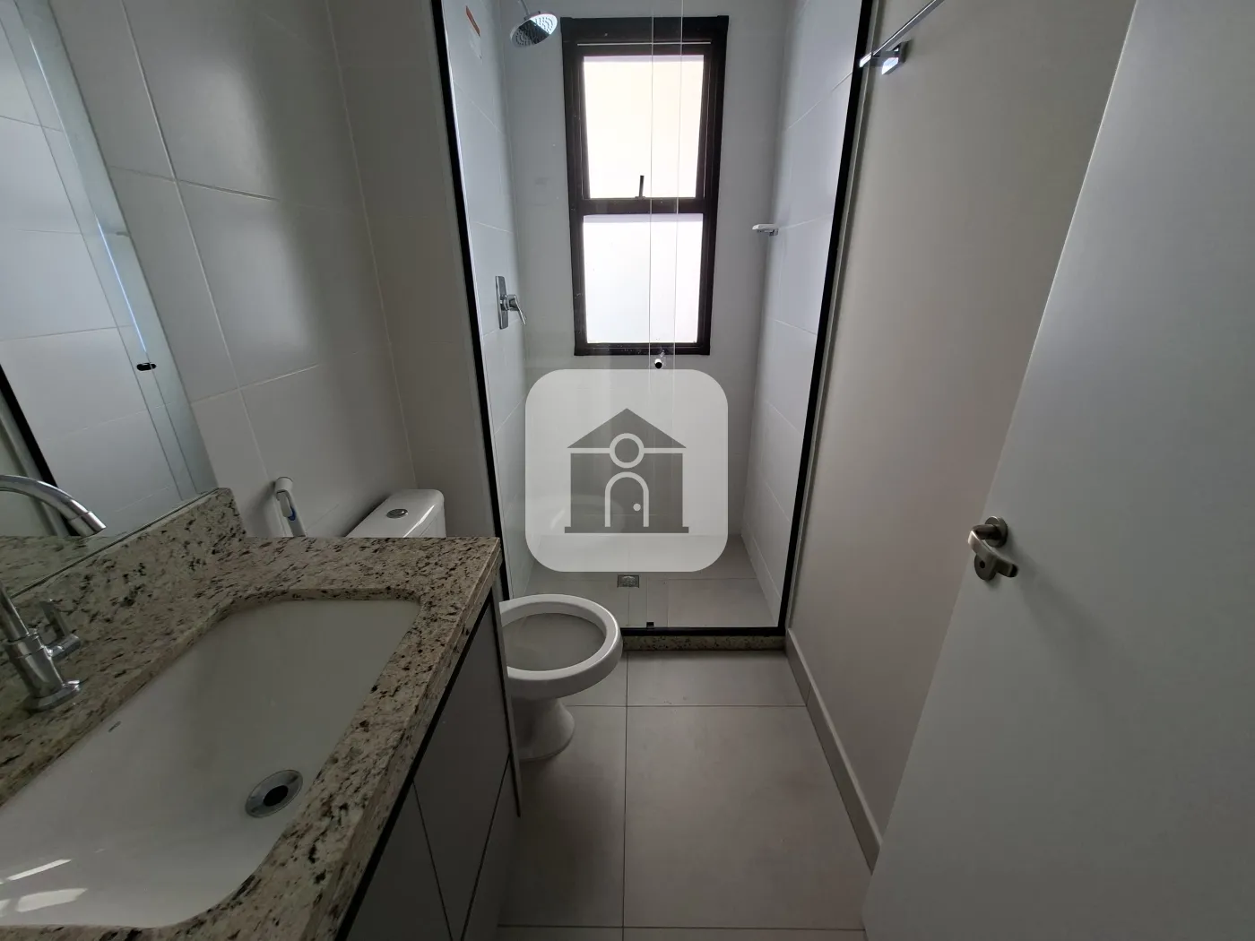 Alugar Apartamento / Padrão em Uberlândia R$ 3.600,00 - Foto 8