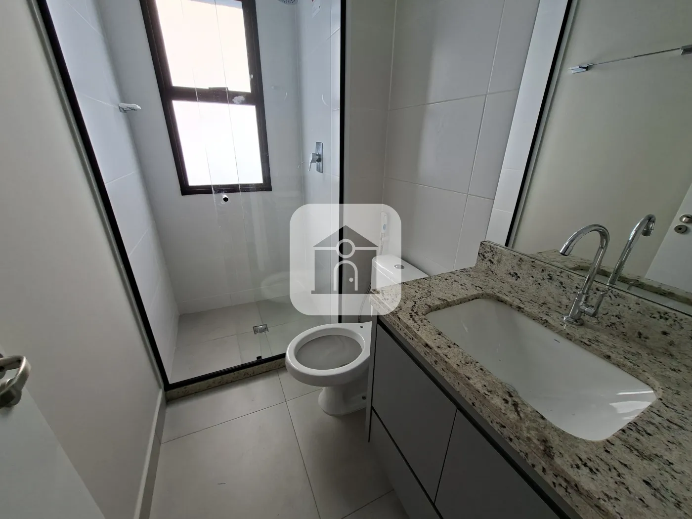 Alugar Apartamento / Padrão em Uberlândia R$ 3.600,00 - Foto 13