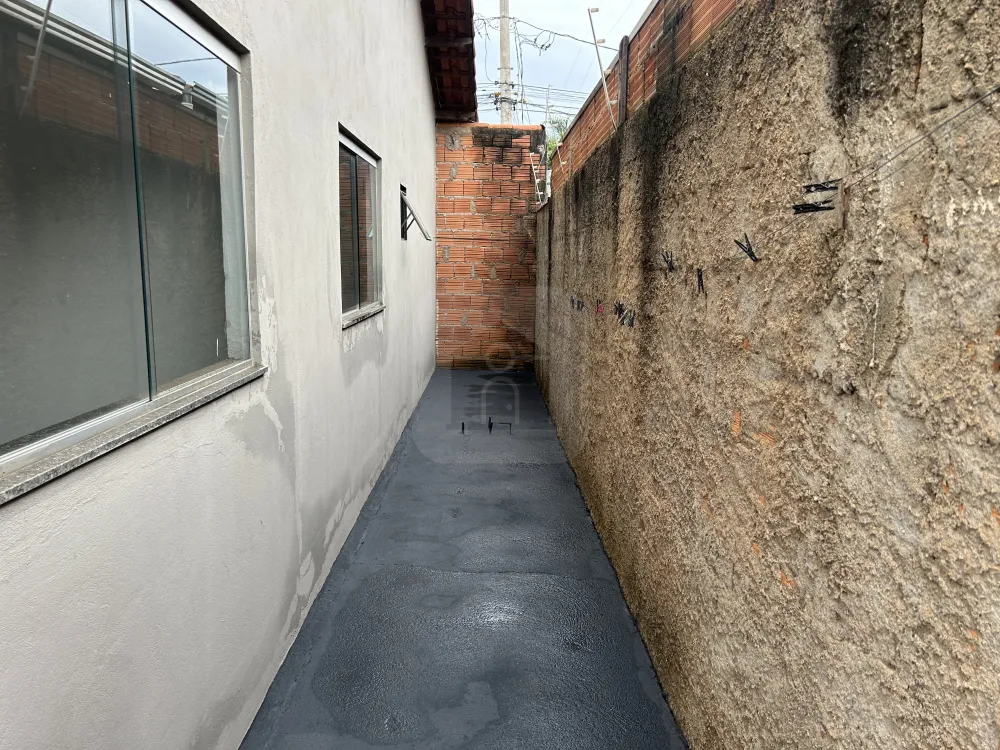 Alugar Casa / Padrão em Uberlândia R$ 1.600,00 - Foto 11