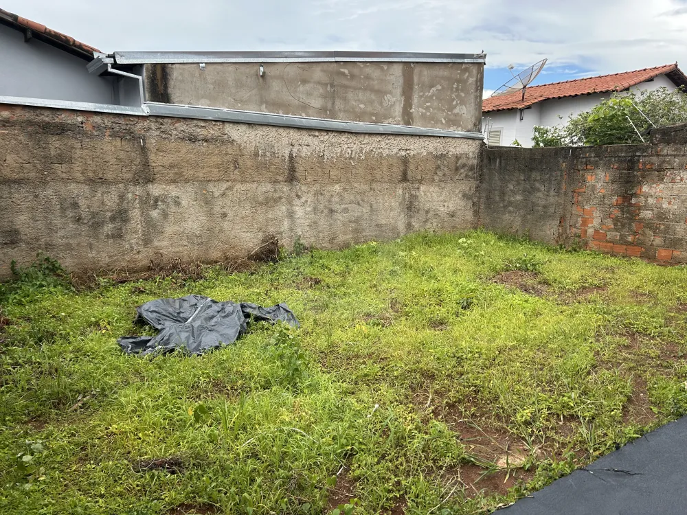 Alugar Casa / Padrão em Uberlândia R$ 1.600,00 - Foto 12