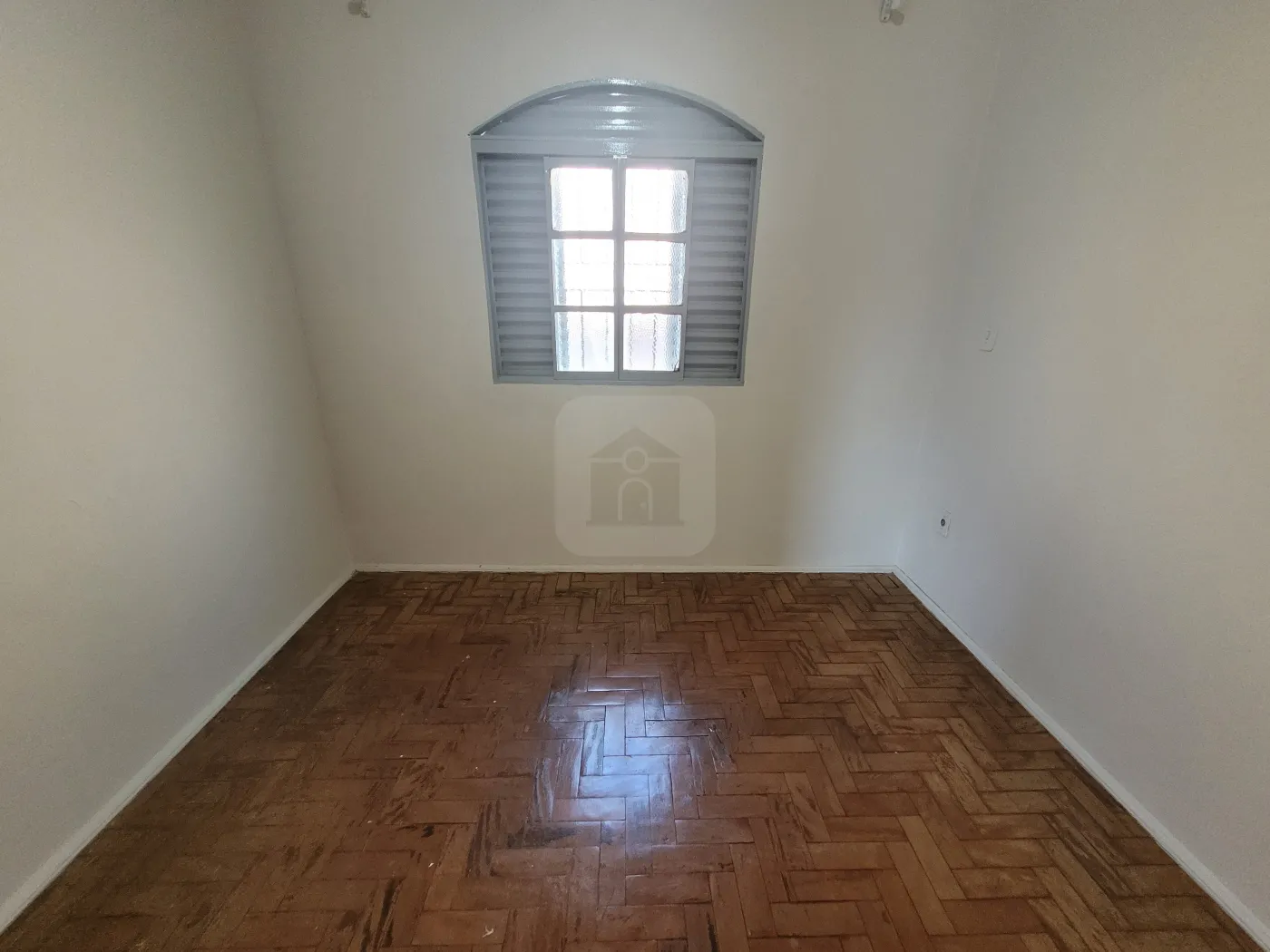 Alugar Casa / Padrão em Uberlândia R$ 1.700,00 - Foto 10