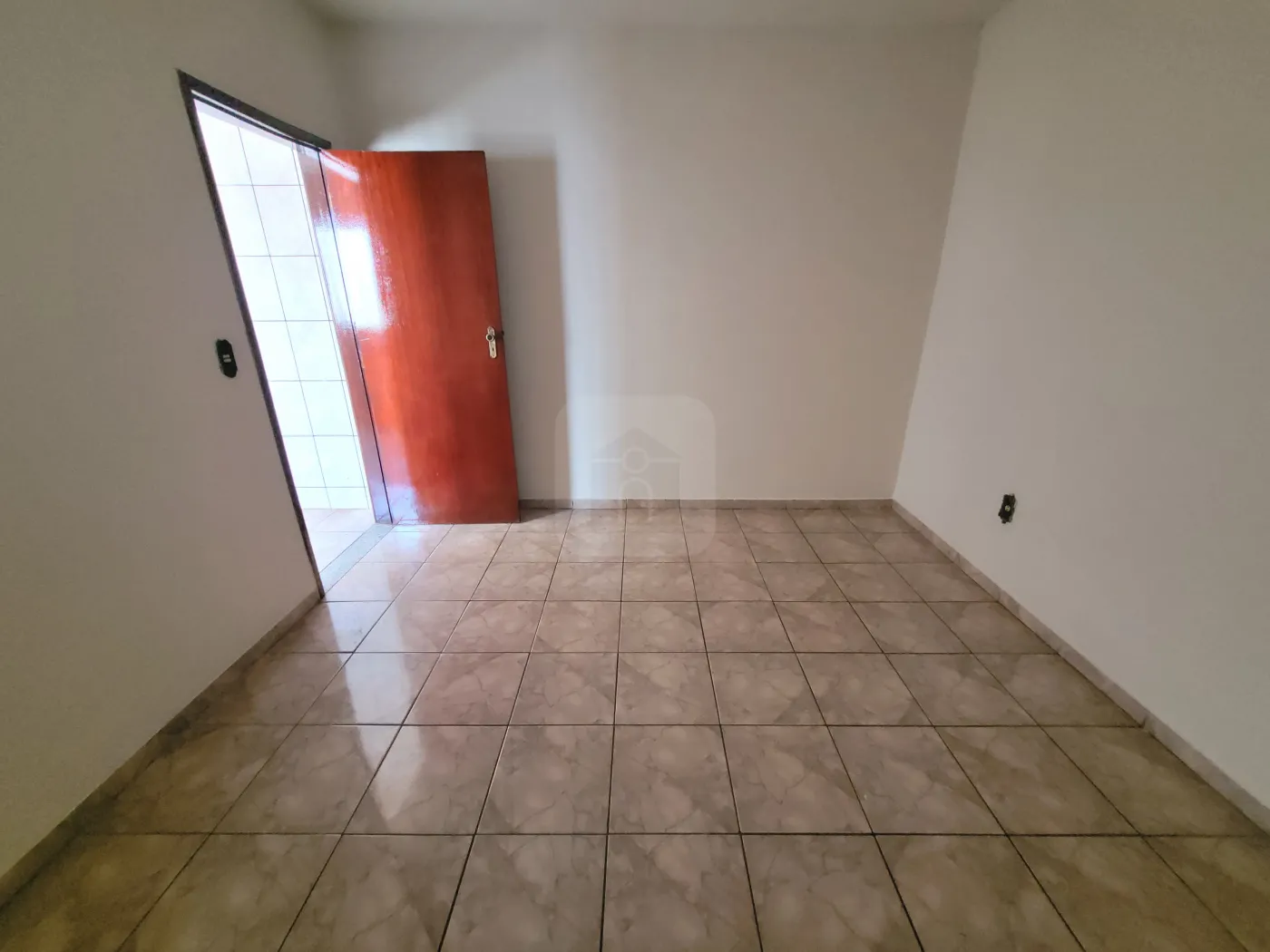 Alugar Casa / Padrão em Uberlândia R$ 1.700,00 - Foto 14