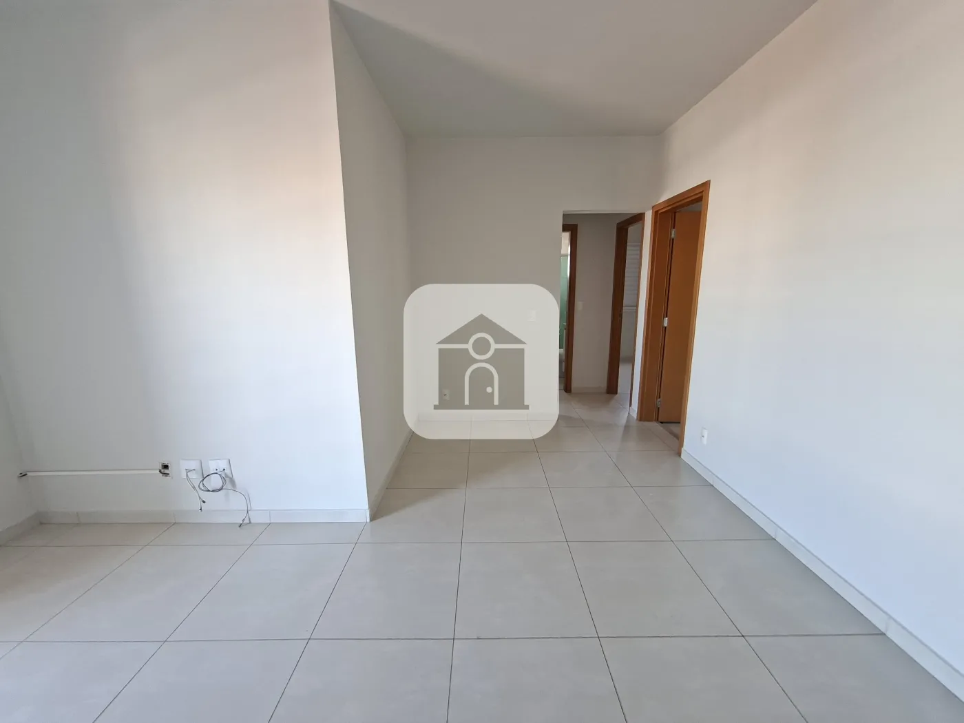 Alugar Apartamento / Padrão em Uberlândia R$ 1.900,00 - Foto 6