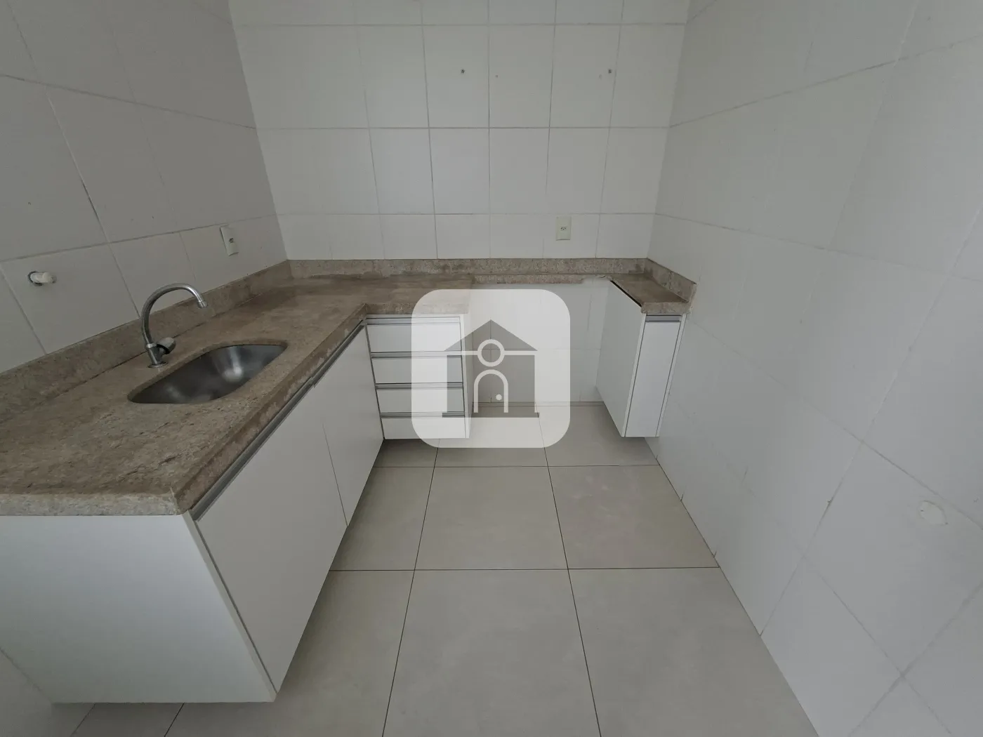 Alugar Apartamento / Padrão em Uberlândia R$ 1.900,00 - Foto 9
