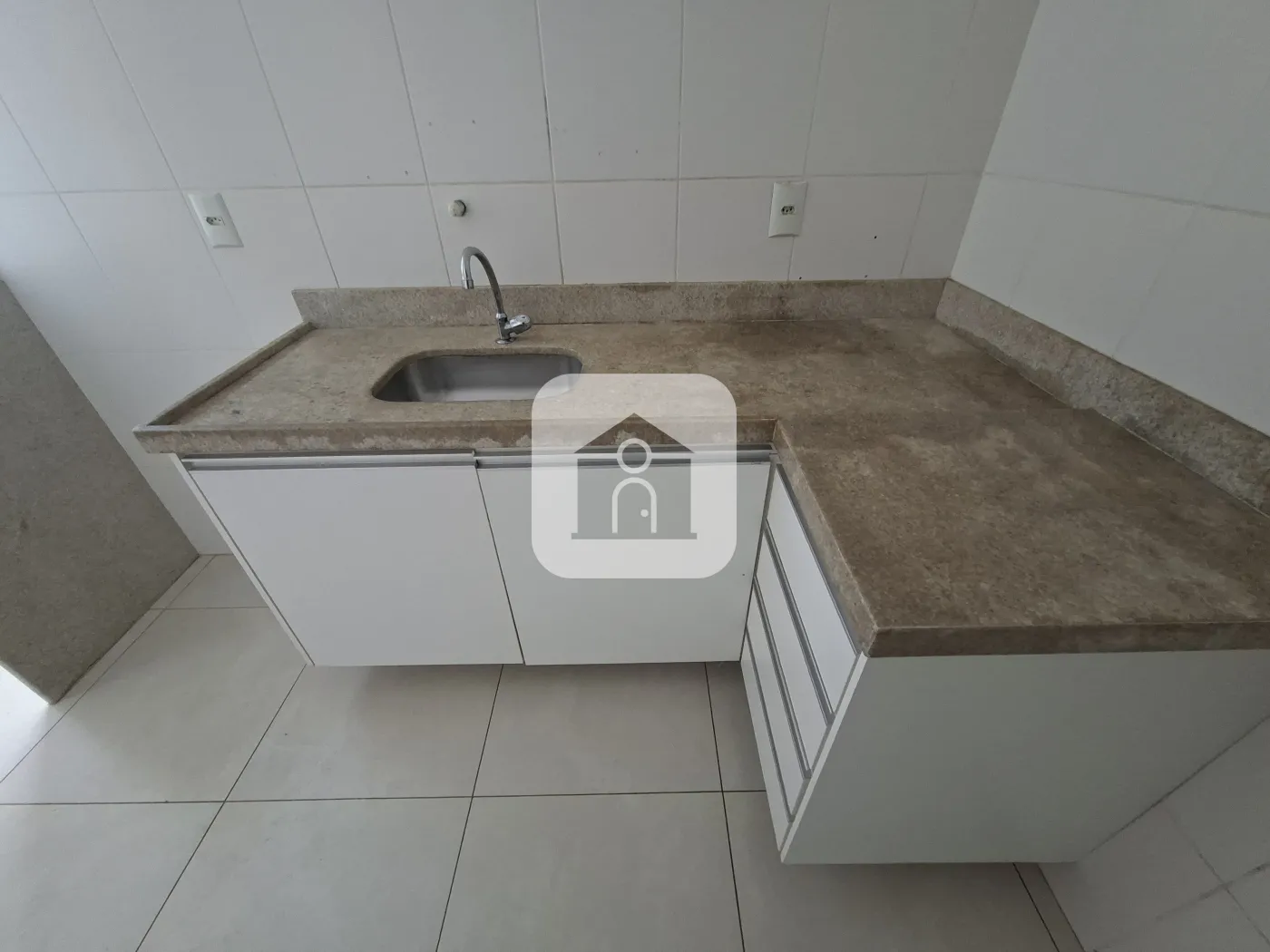 Alugar Apartamento / Padrão em Uberlândia R$ 1.900,00 - Foto 10
