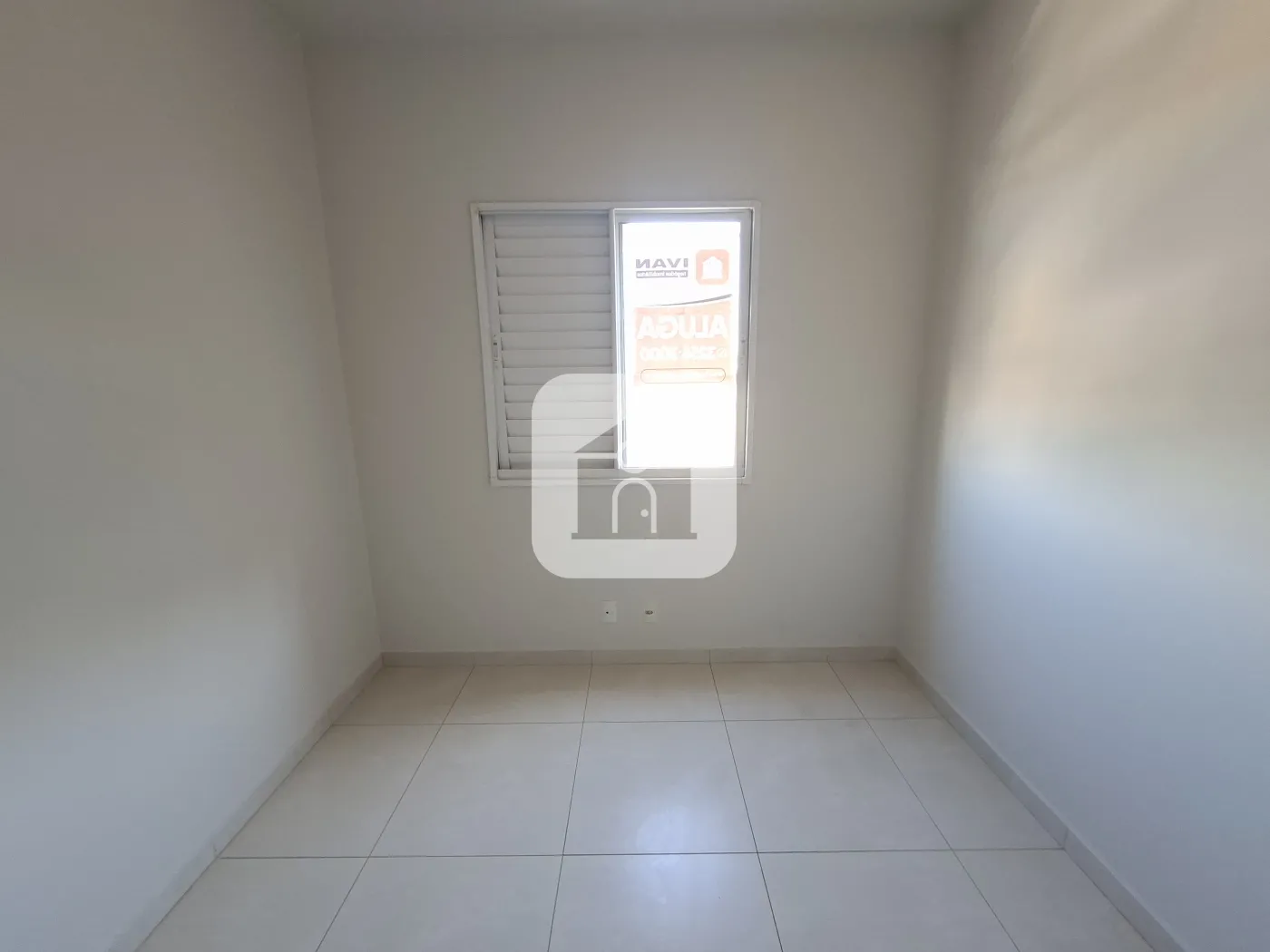 Alugar Apartamento / Padrão em Uberlândia R$ 1.900,00 - Foto 12