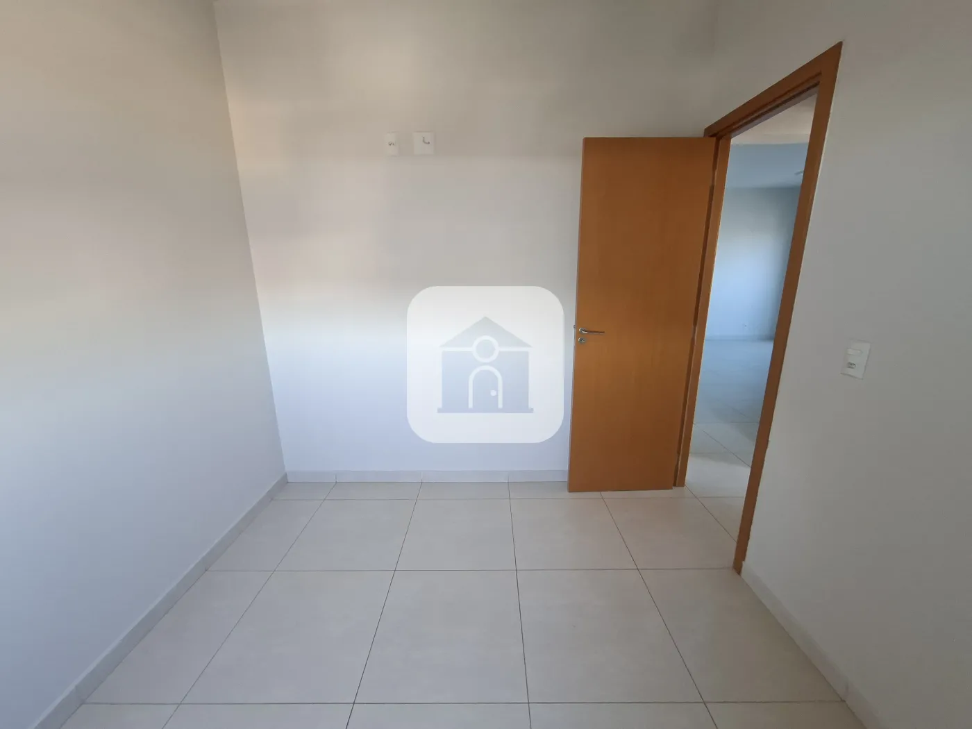 Alugar Apartamento / Padrão em Uberlândia R$ 1.900,00 - Foto 14