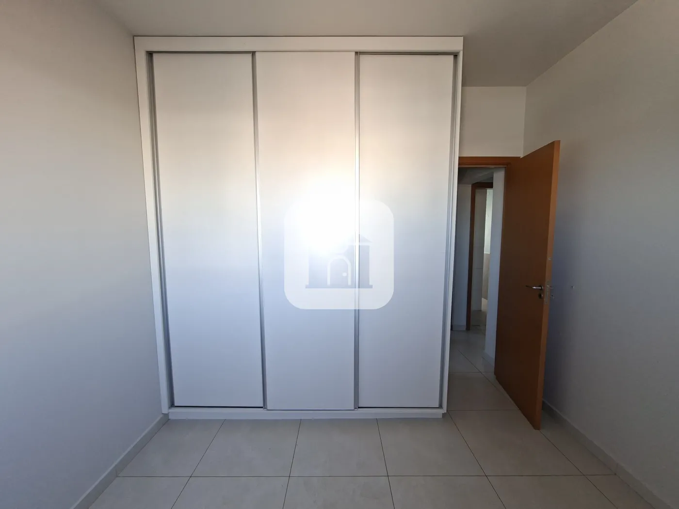Alugar Apartamento / Padrão em Uberlândia R$ 1.900,00 - Foto 18