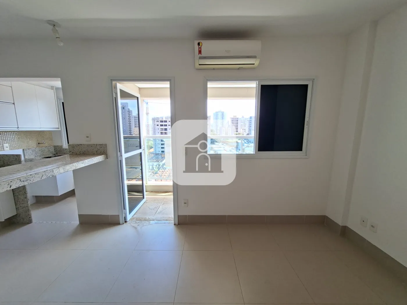 Alugar Apartamento / Padrão em Uberlândia R$ 2.000,00 - Foto 7