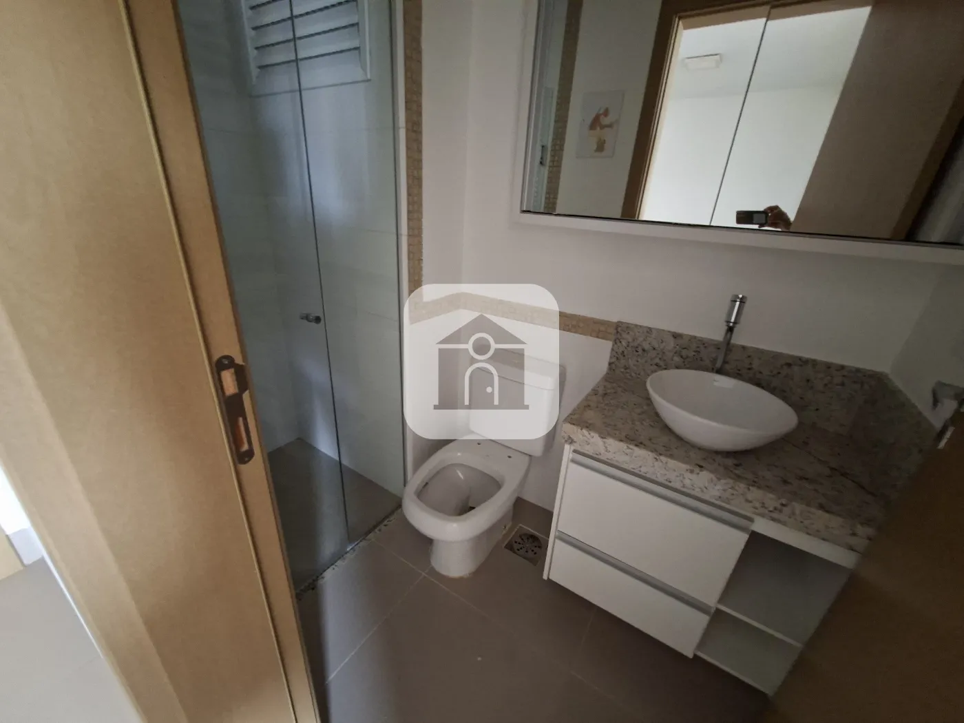 Alugar Apartamento / Padrão em Uberlândia R$ 2.000,00 - Foto 17