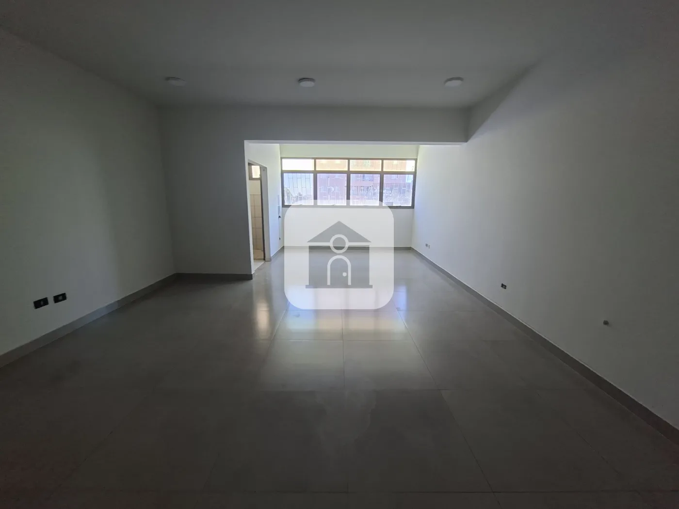 Alugar Comercial / Sala Comercial em Uberlândia R$ 1.300,00 - Foto 2