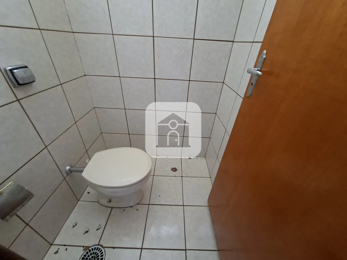 Alugar Comercial / Sala Comercial em Uberlândia R$ 1.300,00 - Foto 5