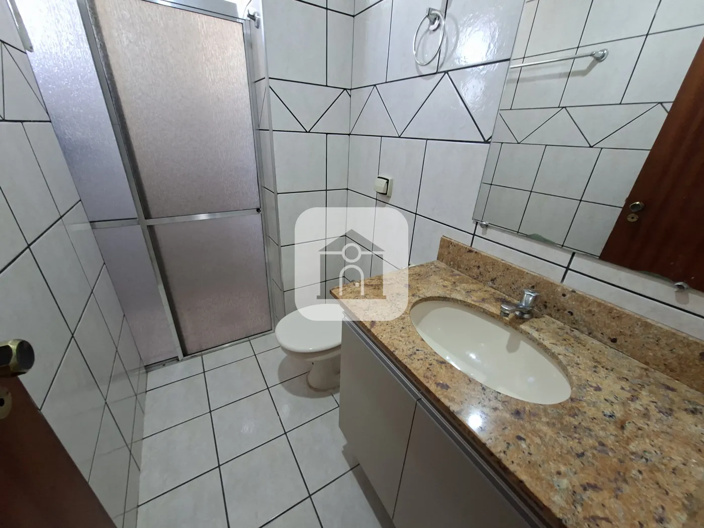 Comprar Apartamento / Padrão em Uberlândia - Foto 9
