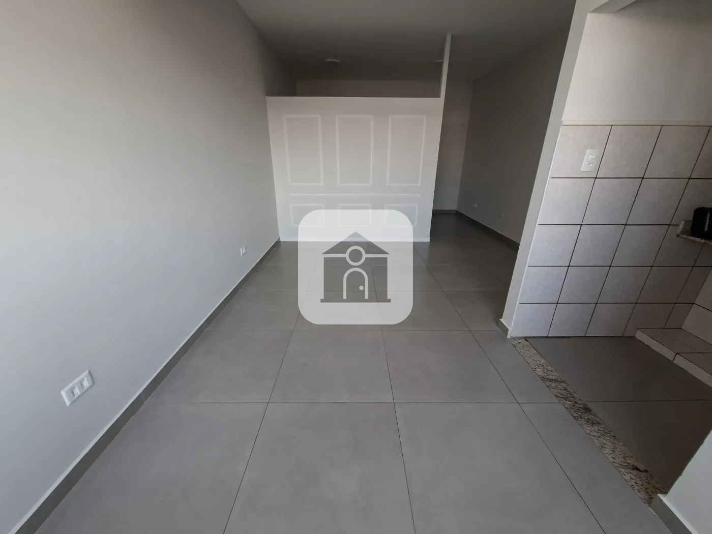 Alugar Comercial / Sala Comercial em Uberlândia R$ 1.400,00 - Foto 4