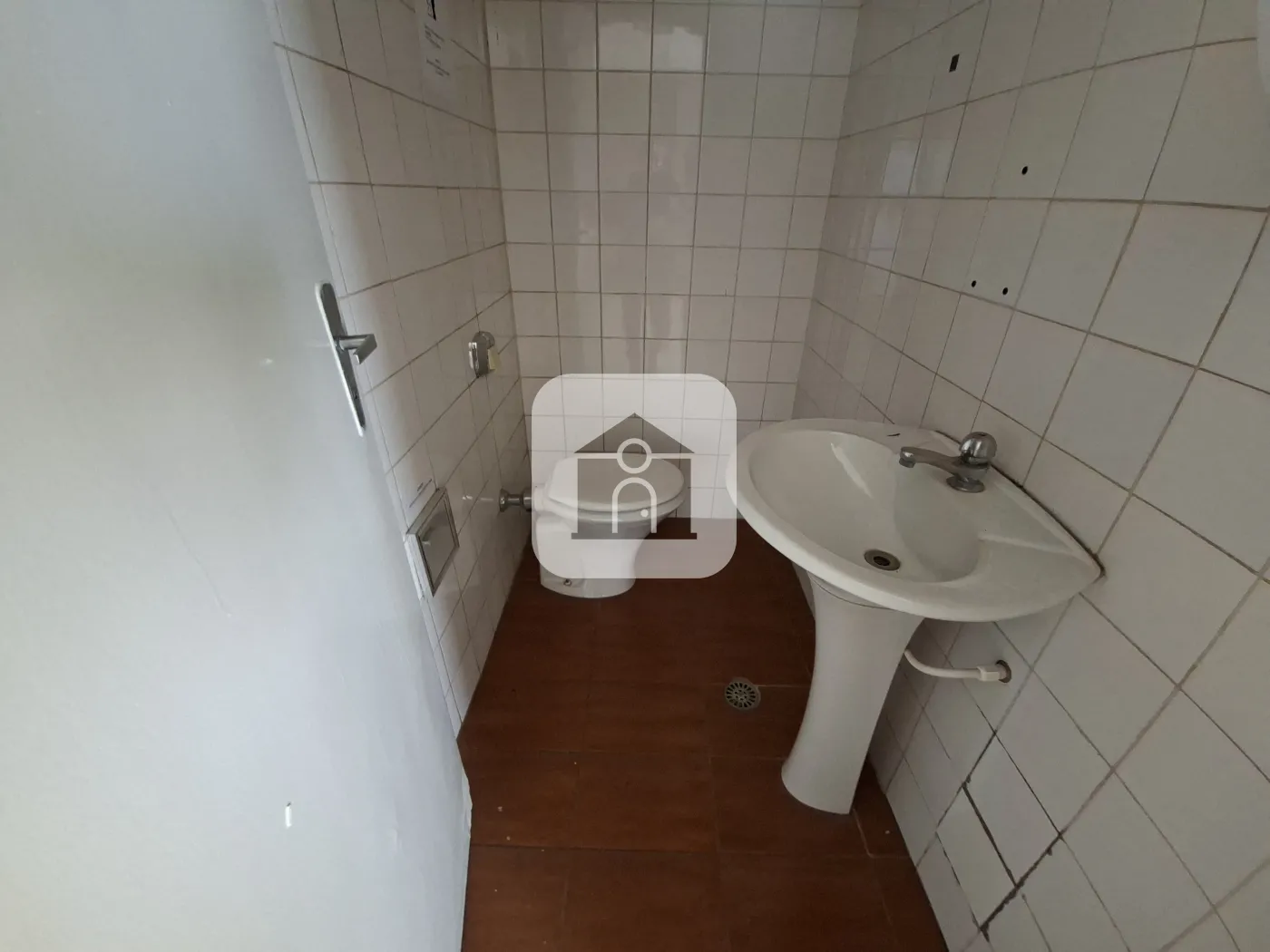 Alugar Comercial / Loja em Uberlândia R$ 1.500,00 - Foto 7