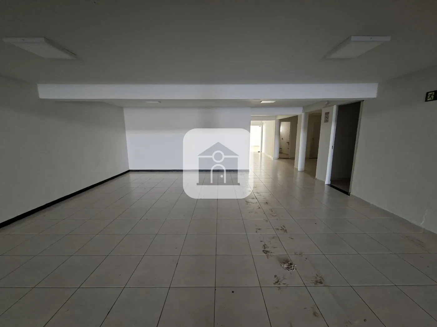 Alugar Comercial / Loja em Uberlândia R$ 1.500,00 - Foto 17