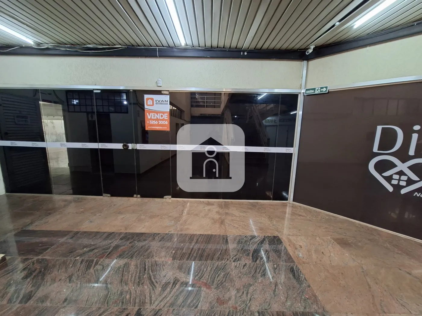 Alugar Comercial / Loja em Uberlândia R$ 1.500,00 - Foto 19