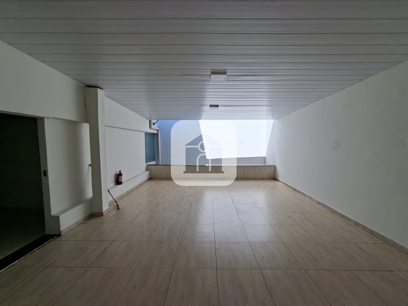 Alugar Comercial / Loja em Uberlândia R$ 1.500,00 - Foto 27