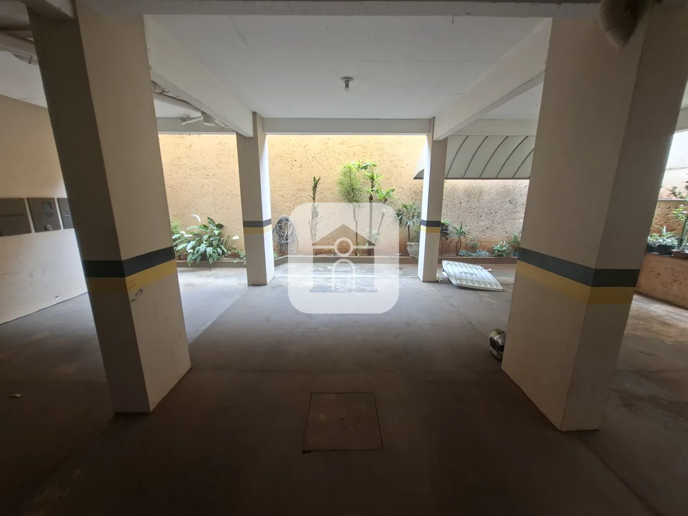 Alugar Apartamento / Padrão em Uberlândia R$ 2.500,00 - Foto 19