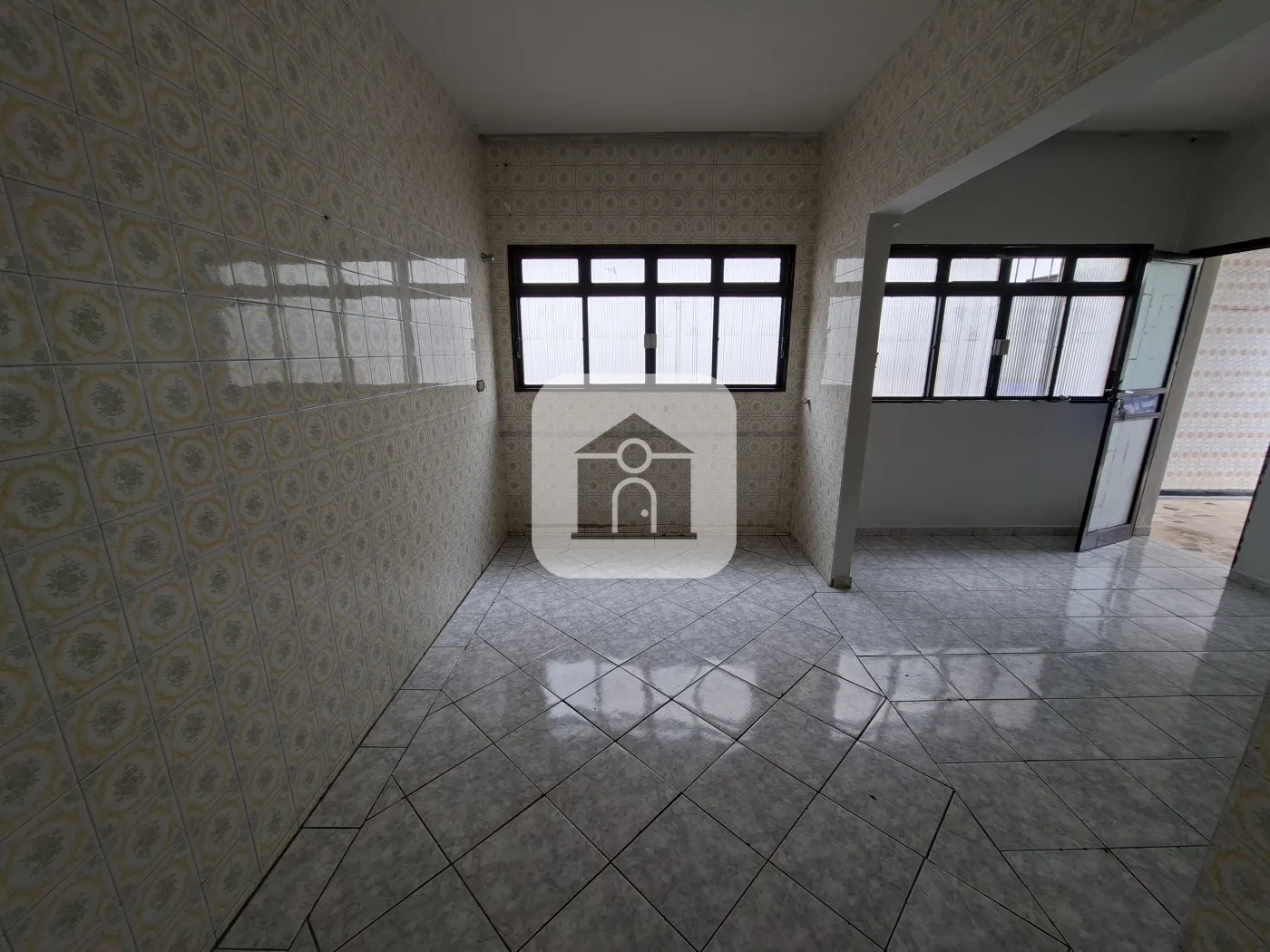 Alugar Casa / Padrão em Uberlândia R$ 1.700,00 - Foto 4