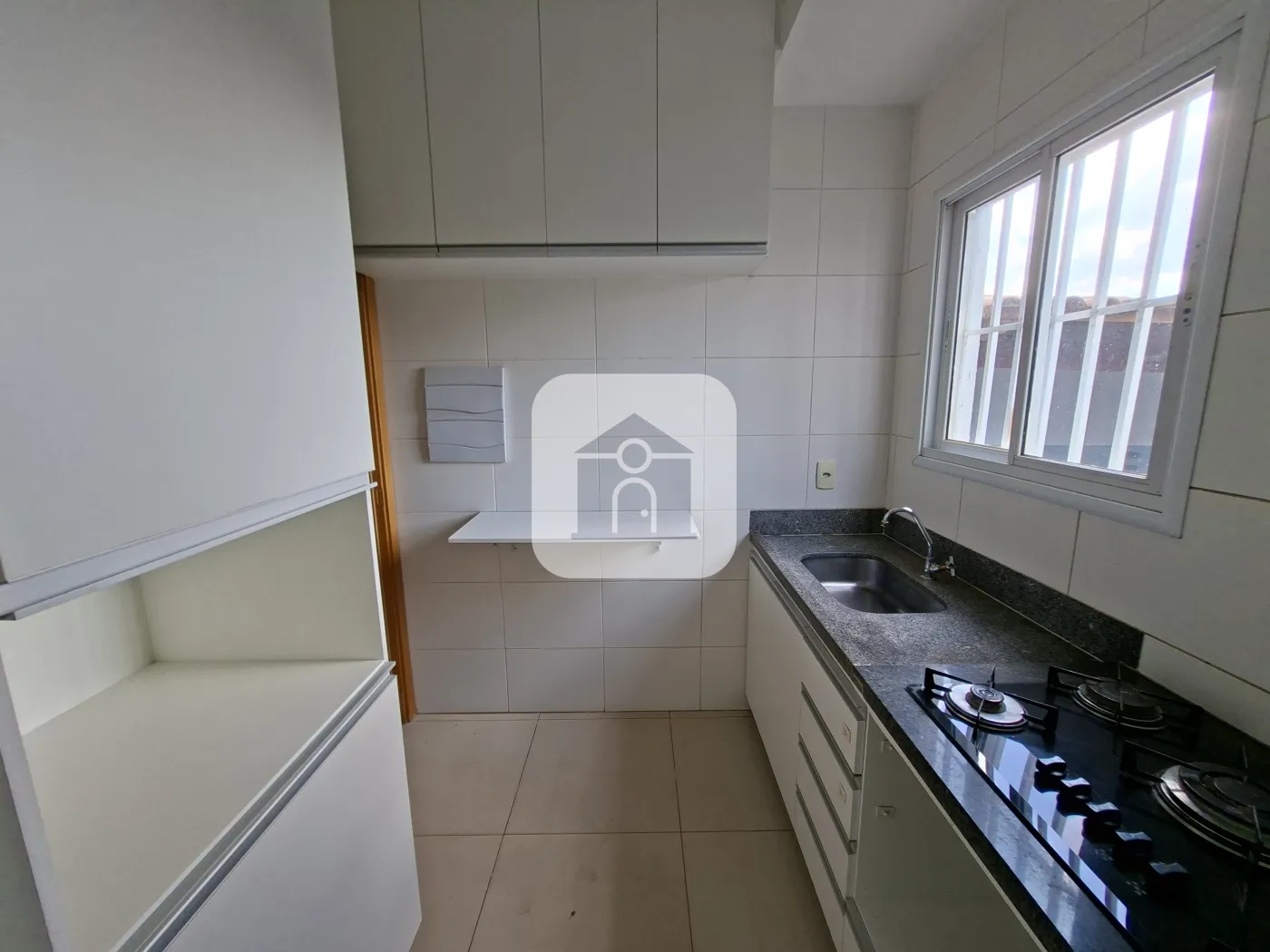 Alugar Apartamento / Padrão em Uberlândia R$ 2.000,00 - Foto 4