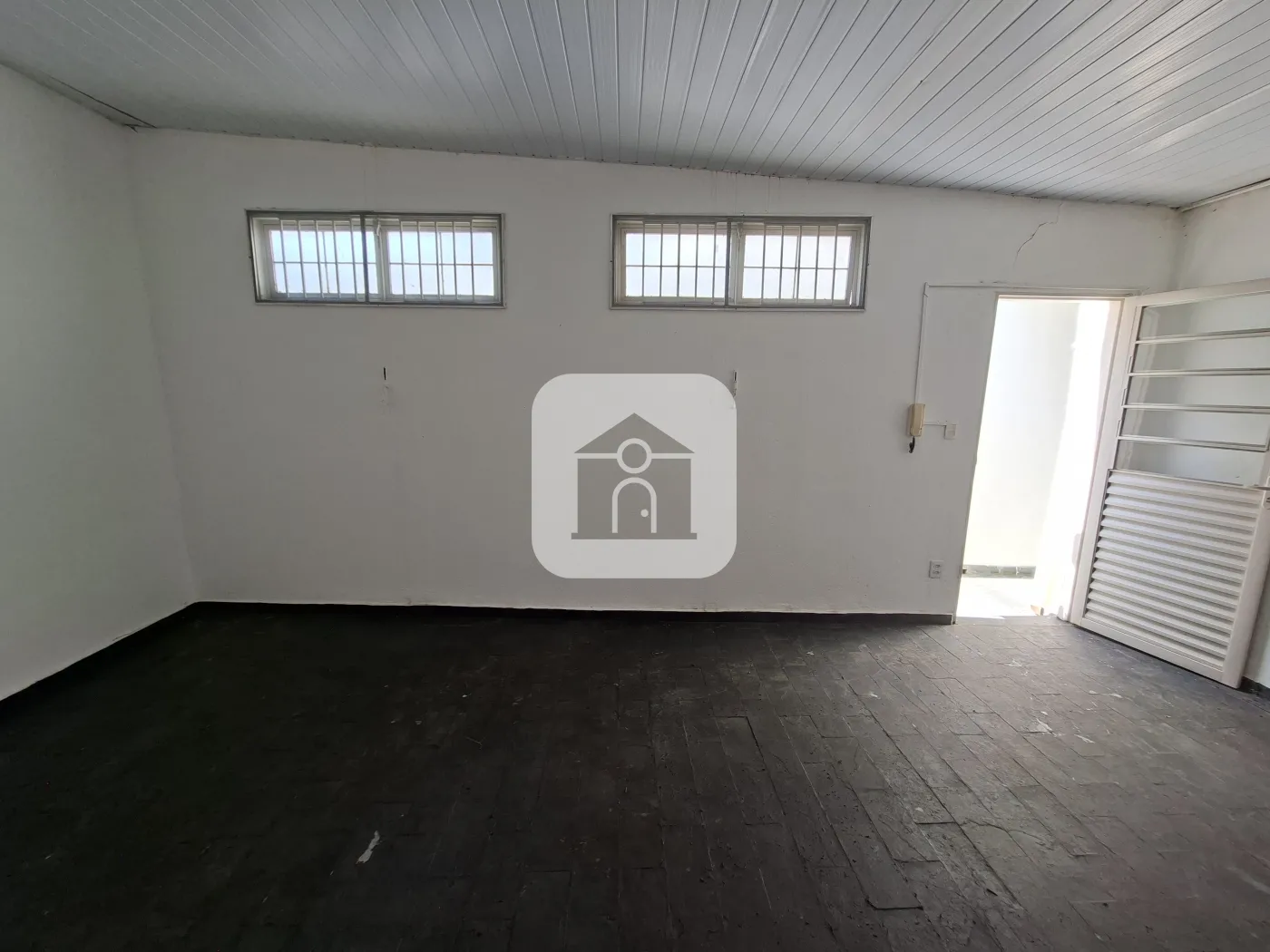 Alugar Comercial / Cômodo em Uberlândia R$ 3.800,00 - Foto 6