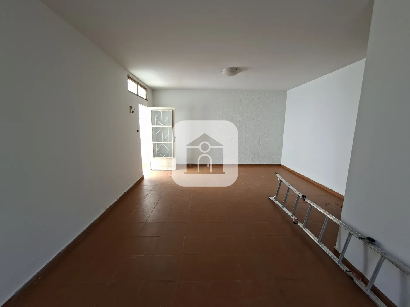 Alugar Comercial / Cômodo em Uberlândia R$ 3.800,00 - Foto 10