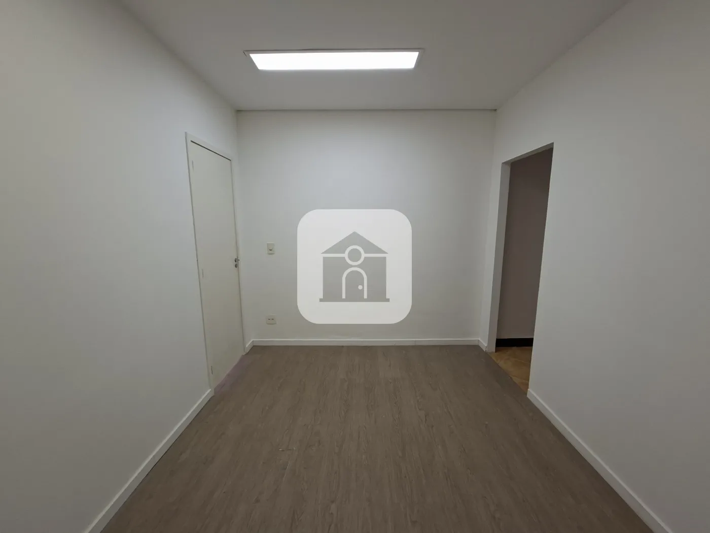 Alugar Comercial / Cômodo em Uberlândia R$ 3.800,00 - Foto 40