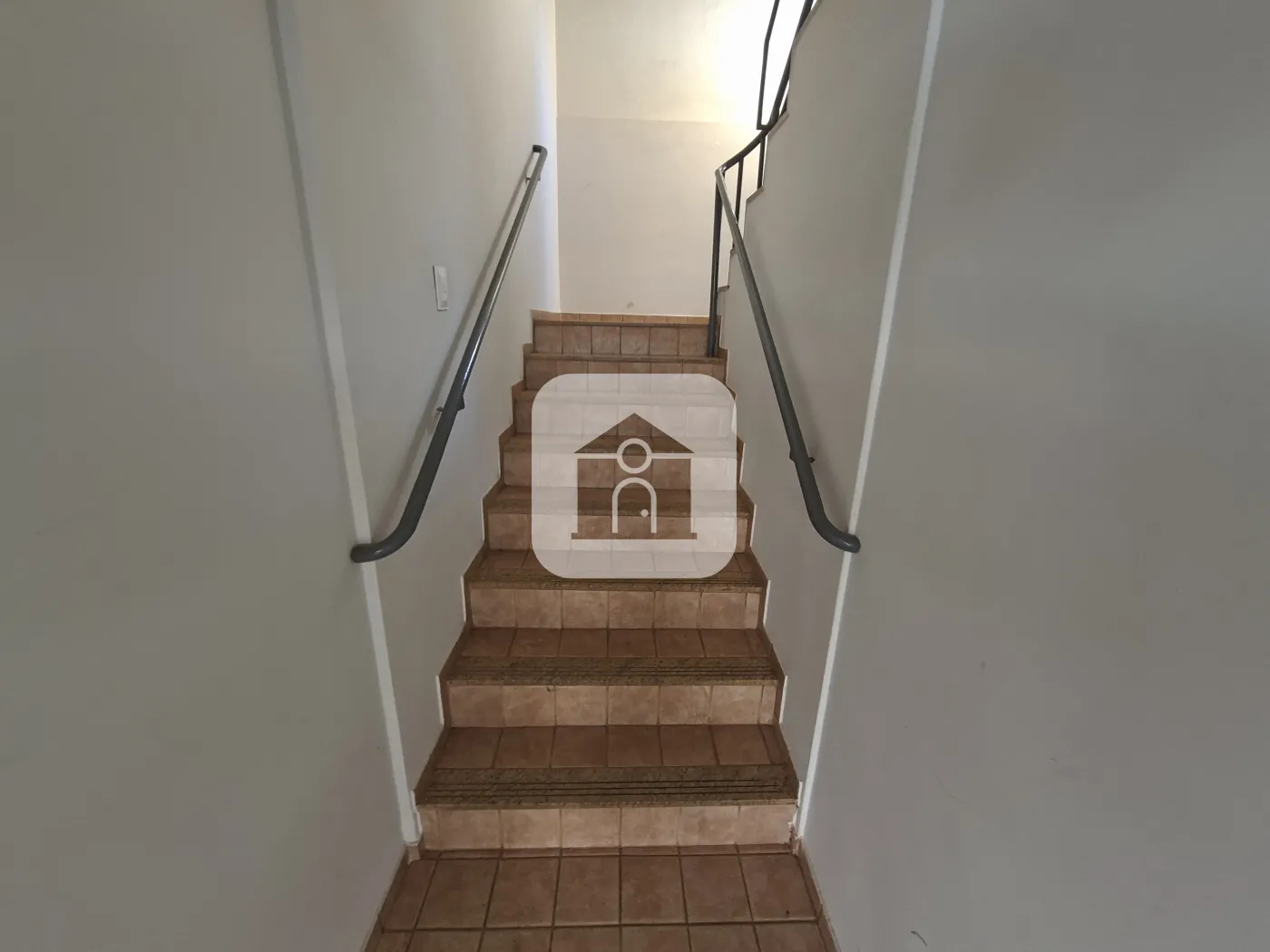 Alugar Apartamento / Padrão em Uberlândia R$ 2.200,00 - Foto 2