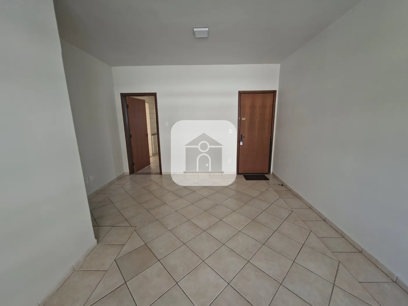 Alugar Apartamento / Padrão em Uberlândia R$ 2.200,00 - Foto 4