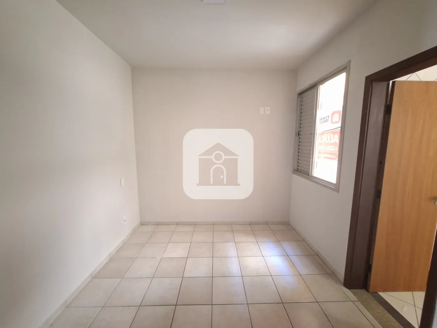Alugar Apartamento / Padrão em Uberlândia R$ 2.200,00 - Foto 14