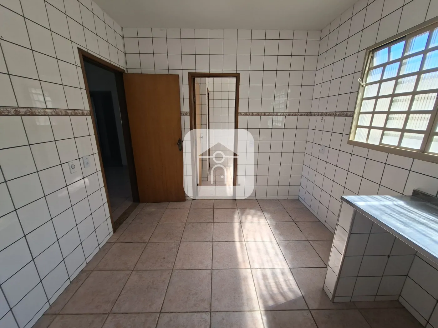 Alugar Apartamento / Padrão em Uberlândia R$ 2.000,00 - Foto 7