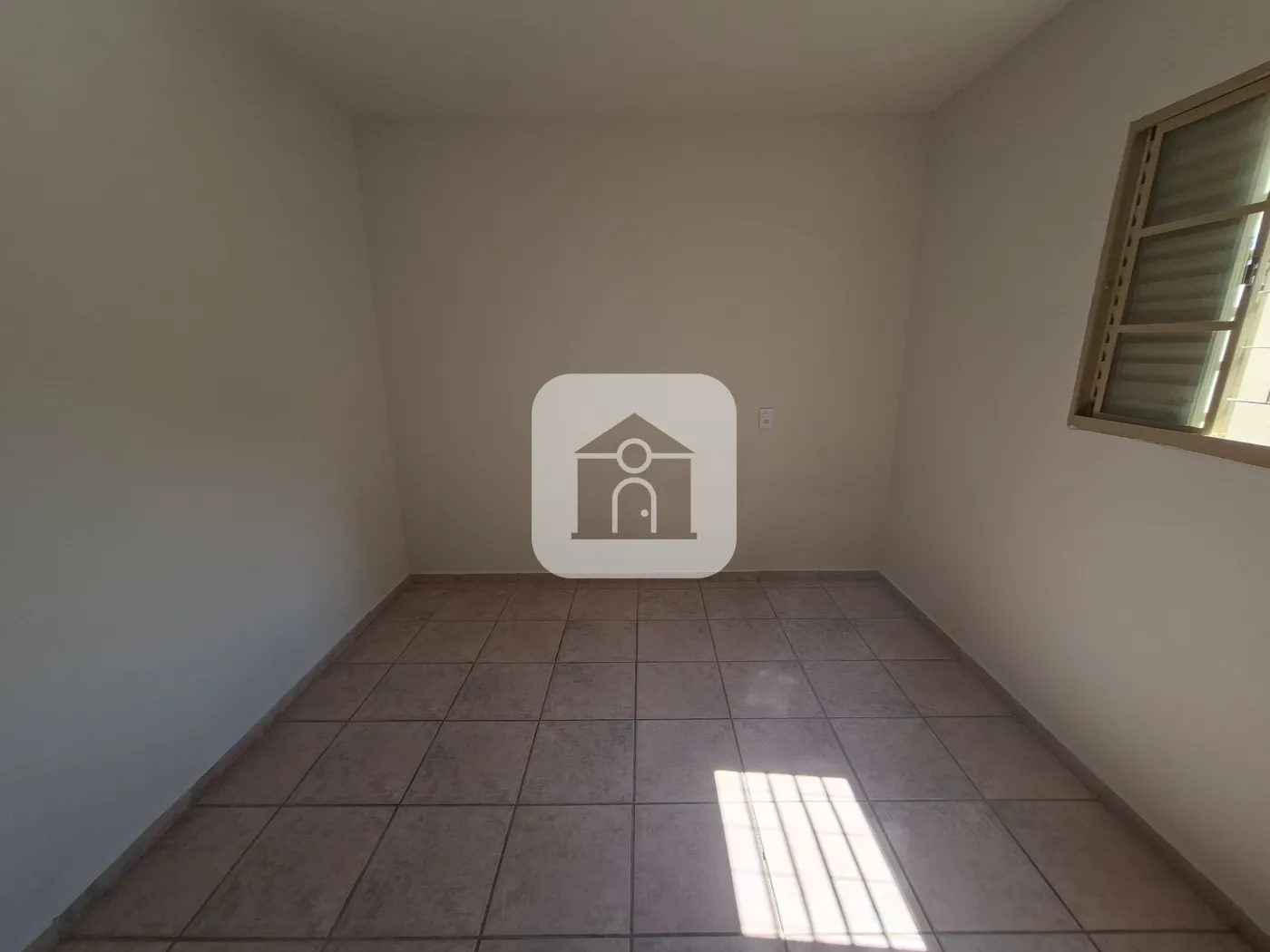 Alugar Apartamento / Padrão em Uberlândia R$ 2.000,00 - Foto 11