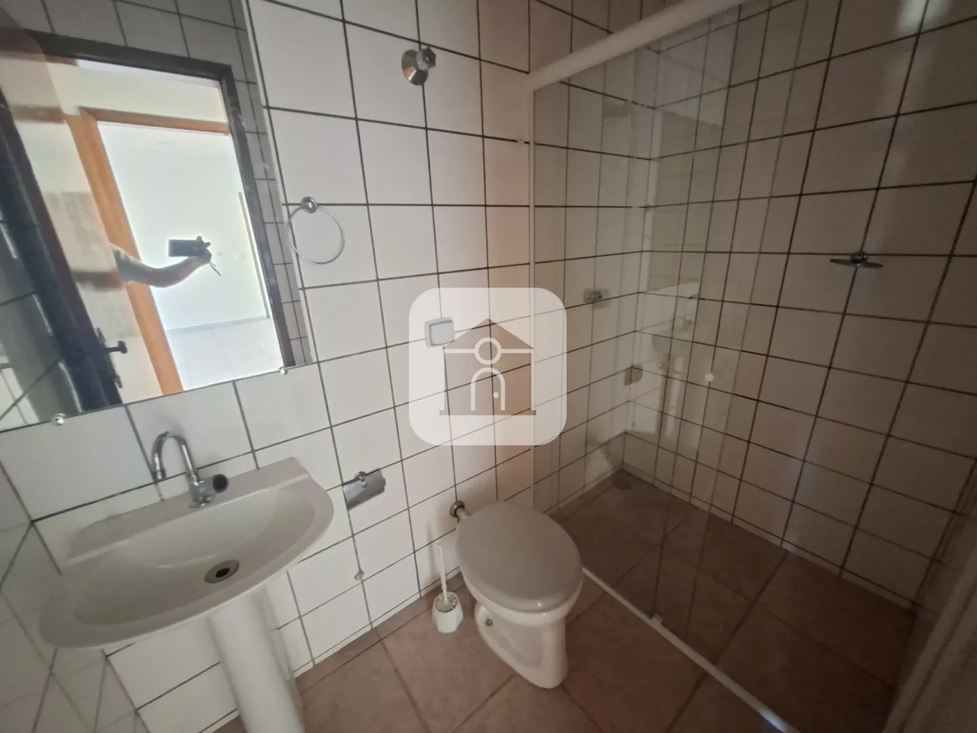 Alugar Apartamento / Padrão em Uberlândia R$ 2.000,00 - Foto 15