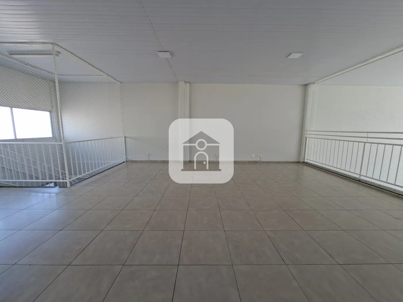 Alugar Comercial / Loja em Uberlândia R$ 10.000,00 - Foto 11