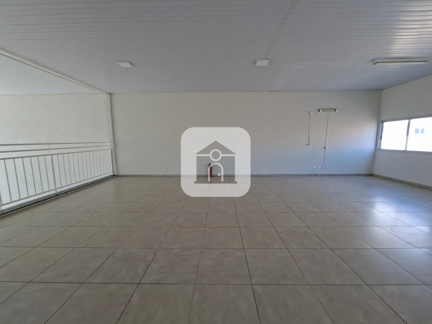 Alugar Comercial / Loja em Uberlândia R$ 10.000,00 - Foto 12