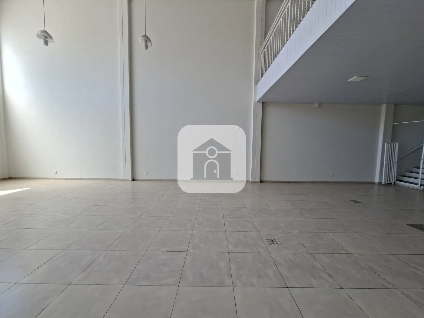 Alugar Comercial / Loja em Uberlândia R$ 10.000,00 - Foto 16