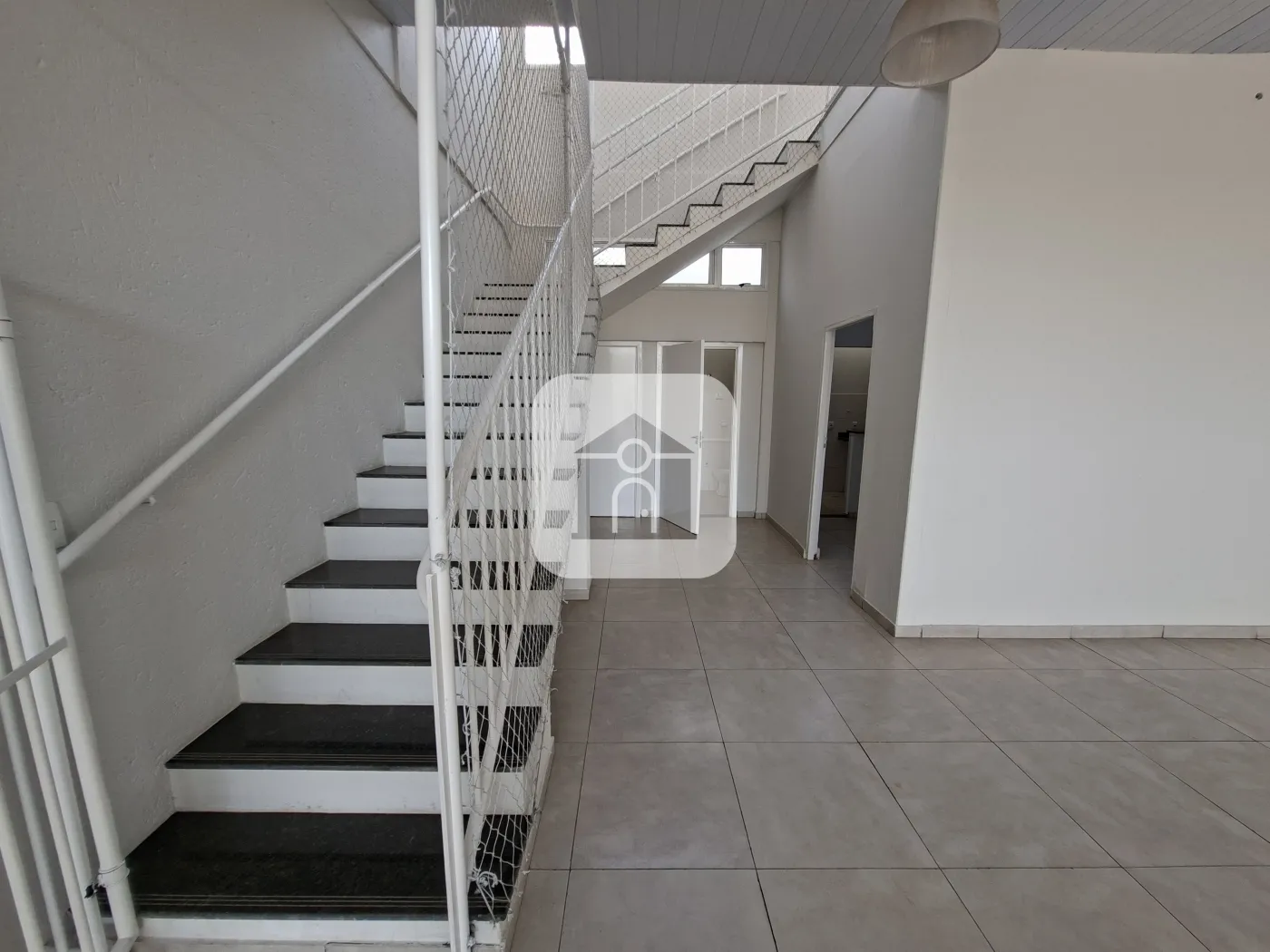 Alugar Comercial / Loja em Uberlândia R$ 10.000,00 - Foto 22