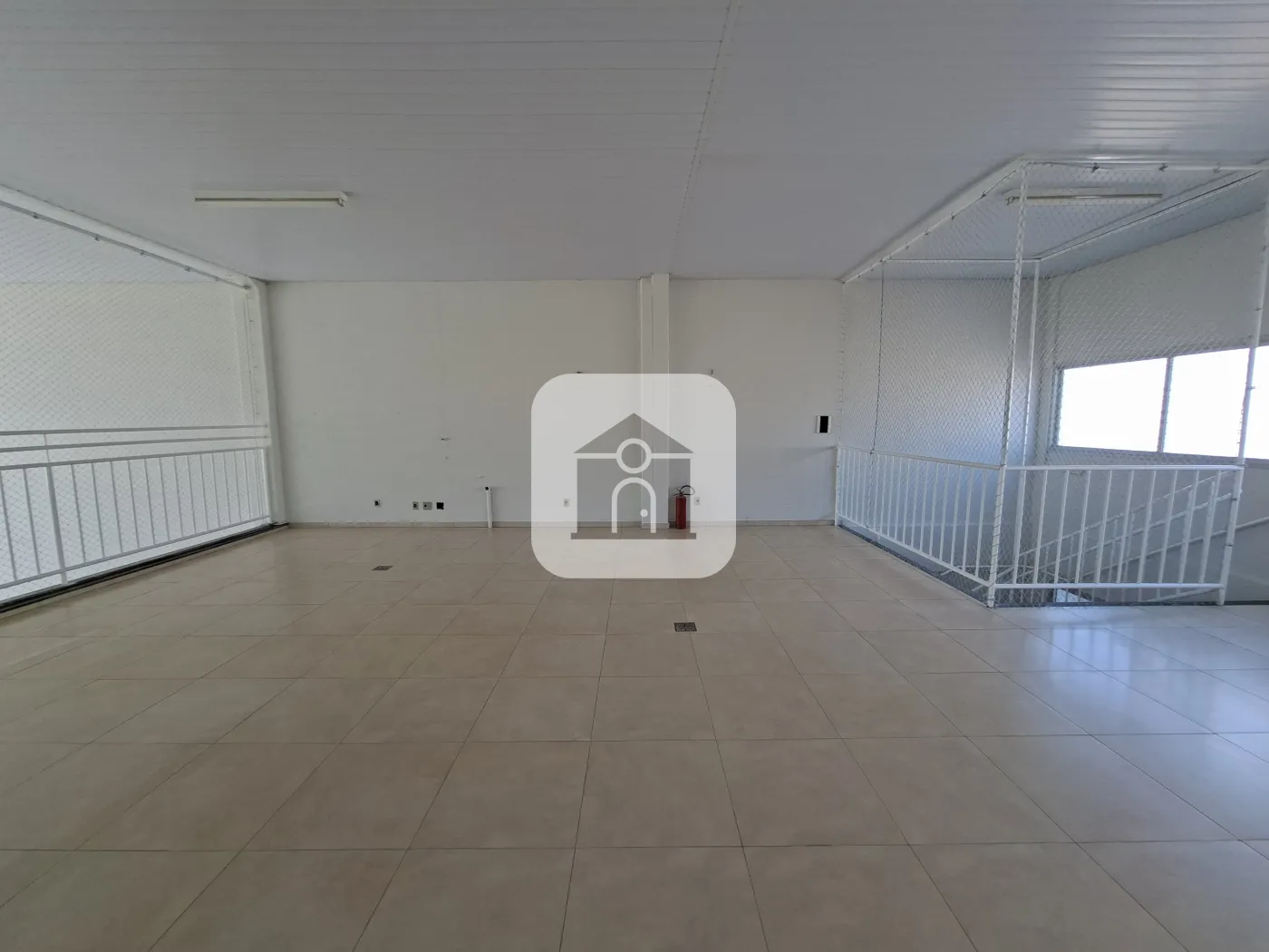 Alugar Comercial / Loja em Uberlândia R$ 10.000,00 - Foto 24