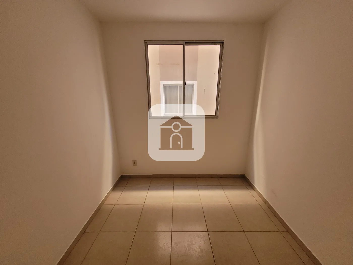 Alugar Apartamento / Padrão em Uberlândia R$ 1.100,00 - Foto 9