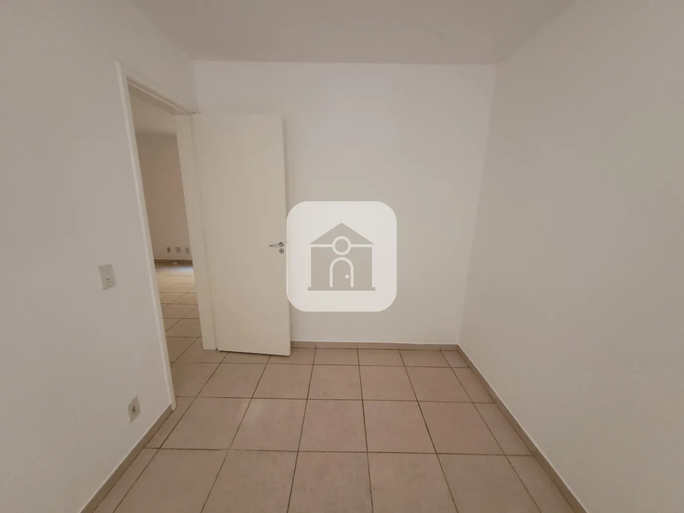 Alugar Apartamento / Padrão em Uberlândia R$ 1.100,00 - Foto 10