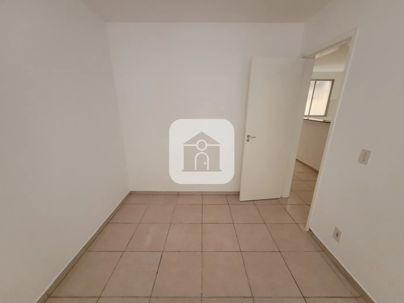 Alugar Apartamento / Padrão em Uberlândia R$ 1.100,00 - Foto 12