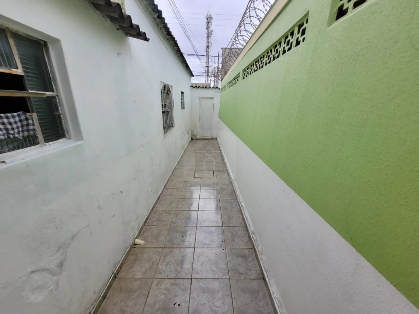 Alugar Casa / Padrão em Uberlândia R$ 990,00 - Foto 18